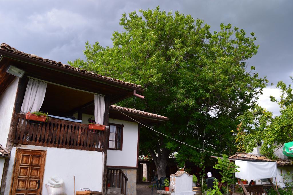 The Old House Guest House Obedinenie Δωμάτιο φωτογραφία